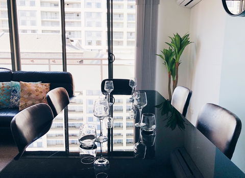 DD Apartments On Darling Harbour - Rental Cars 5