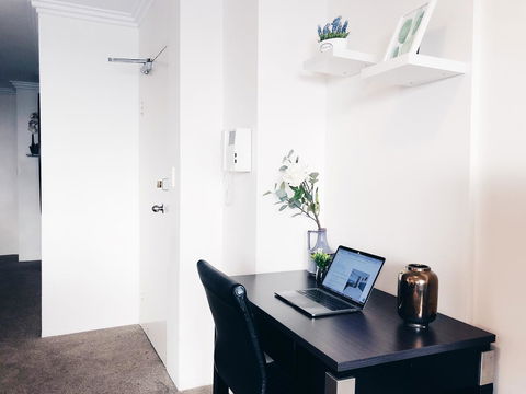 DD Apartments On Darling Harbour - Rental Cars 14