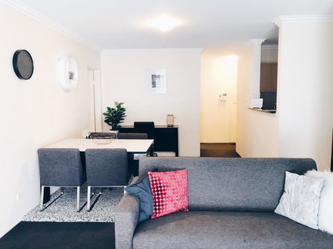 DD Apartments On Darling Harbour - Rental Cars 18