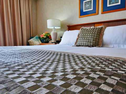 Novotel Sydney Brighton Beach - Rental Cars 8