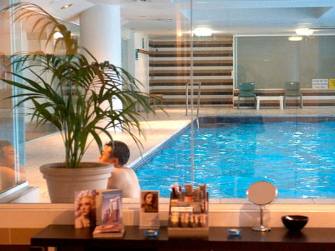 Novotel Sydney Brighton Beach - Rental Cars 18