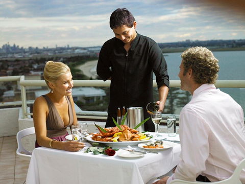 Novotel Sydney Brighton Beach - Rental Cars 17