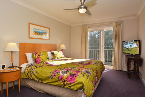 Villa 3br Chianti Villa Located Within Cypress Lakes Resort - Rental Cars 8