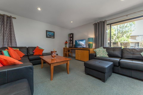 Condo 105 @ Horizons Golf Resort - Salamander Bay NSW - Rental Cars 6
