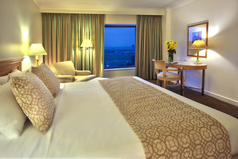 Stamford Plaza Sydney Airport Hotel & Conference Centre - Rental Cars 6