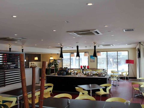 Ibis Newcastle - Rental Cars 35