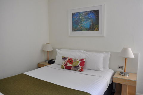 Coogee Sands Hotel & Apartments - Rental Cars 33