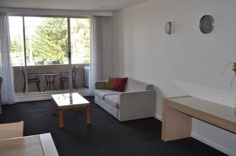 Coogee Sands Hotel & Apartments - Rental Cars 35