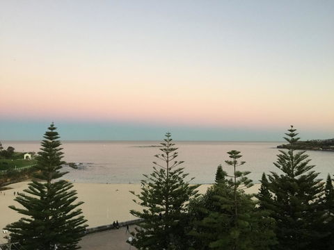 Coogee Sands Hotel & Apartments - Rental Cars 28