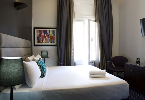 Hotel Challis Potts Point - Rental Cars 3
