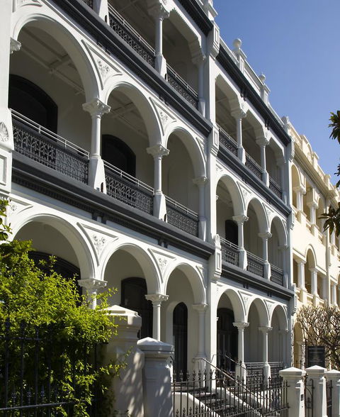 Hotel Challis Potts Point - Rental Cars 10