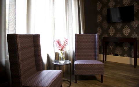 Hotel Challis Potts Point - Rental Cars 4