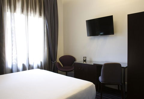 Hotel Challis Potts Point - Rental Cars 26