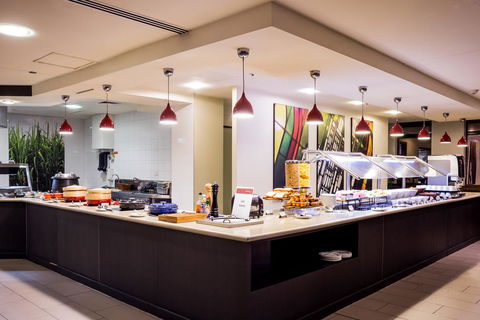 The Grace Hotel - Rental Cars 14