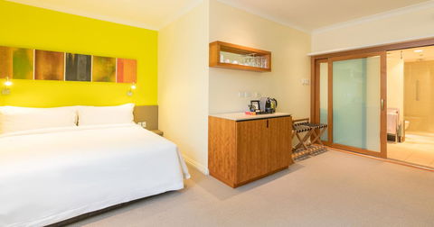 The Grace Hotel - Rental Cars 12