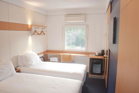 Ibis Budget - Gosford - Rental Cars 6