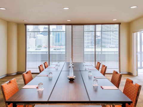 Ibis Sydney Darling Harbour - Rental Cars 39