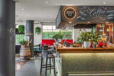 Ibis Sydney Darling Harbour - Rental Cars 11