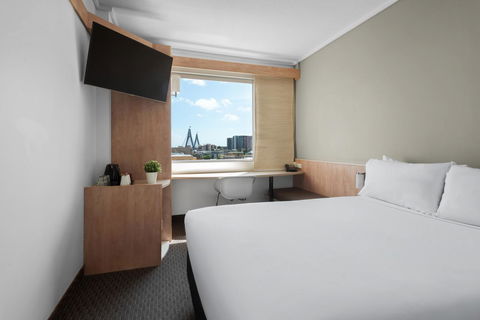Ibis Sydney Darling Harbour - Rental Cars 15