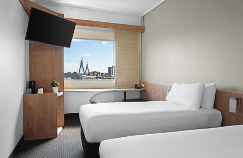 Ibis Sydney Darling Harbour - Rental Cars 19