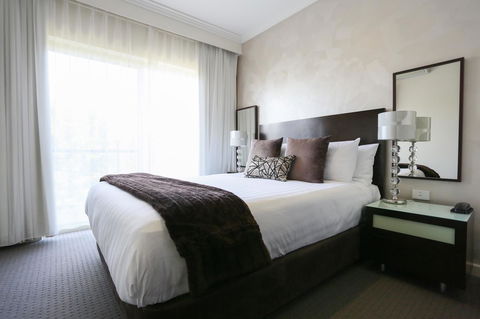 Best Western Plus Hovell Tree Inn - Rental Cars 22