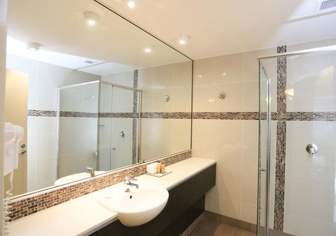 Best Western Plus Hovell Tree Inn - Rental Cars 20