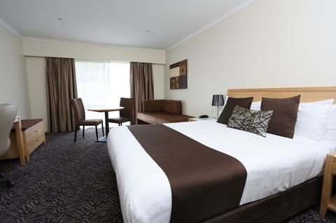 Best Western Plus Hovell Tree Inn - Rental Cars 19