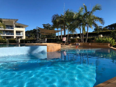 Boathouse Resort (Water Front) - Rental Cars 11