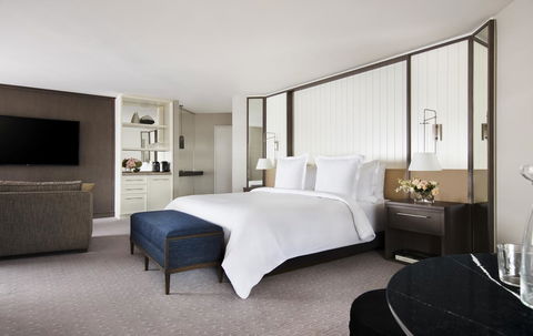 Four Seasons Hotel Sydney - Rental Cars 2