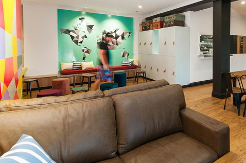 Mad Monkey Hostel Coogee Beach - Rental Cars 23
