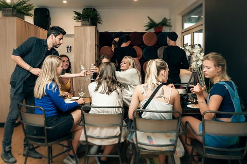 Mad Monkey Hostel Coogee Beach - Rental Cars 31