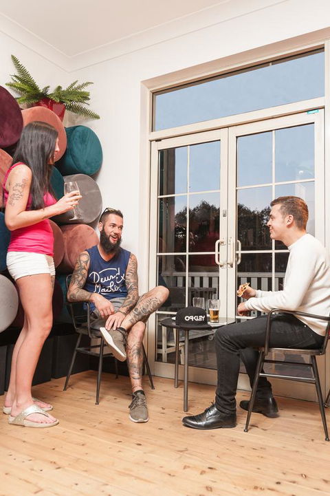 Mad Monkey Hostel Coogee Beach - Rental Cars 34