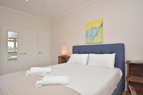 JE Guesthouse, Central To All The Hunter Valley Has To Offer - Rental Cars 29