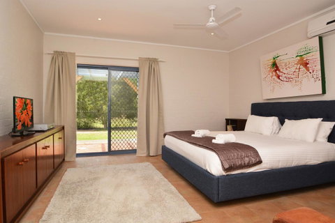 JE Guesthouse, Central To All The Hunter Valley Has To Offer - Rental Cars 16