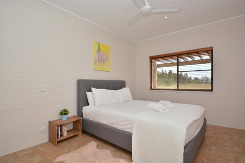 JE Guesthouse, Central To All The Hunter Valley Has To Offer - Rental Cars 25