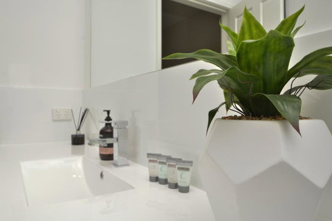 JE Guesthouse, Central To All The Hunter Valley Has To Offer - Rental Cars 28