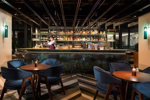 West Hotel Sydney, Curio Collection By Hilton - Rental Cars 9