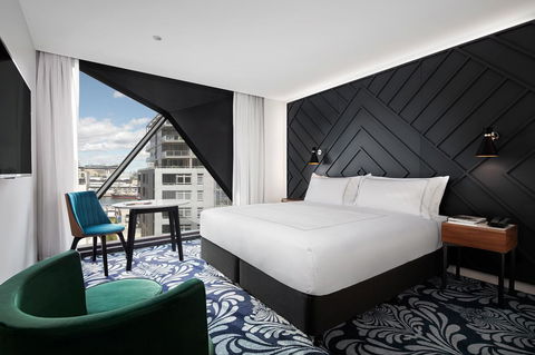 West Hotel Sydney, Curio Collection By Hilton - Rental Cars 1