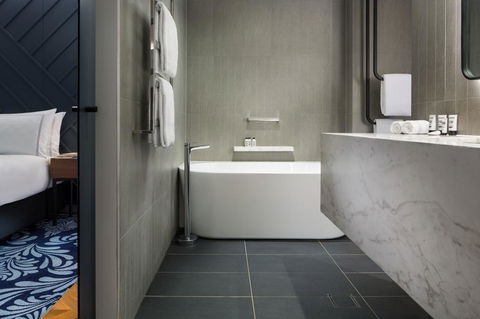 West Hotel Sydney, Curio Collection By Hilton - Rental Cars 38