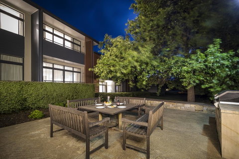 The Sebel Bowral Heritage Park - Rental Cars 2