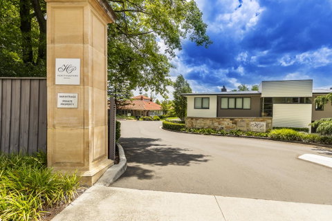 The Sebel Bowral Heritage Park - Rental Cars 0