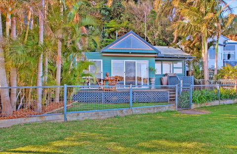 Swan Bay Hideaway - Rental Cars 0