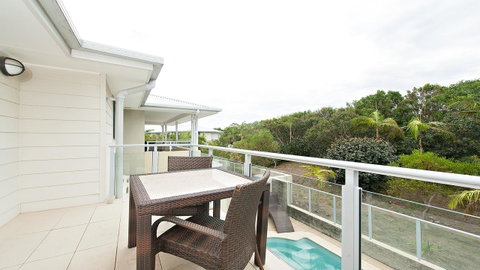 Pacific Blue, Salamander Bay - Rental Cars 19