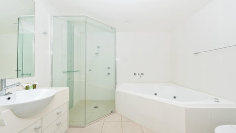Pacific Blue, Salamander Bay - Rental Cars 31