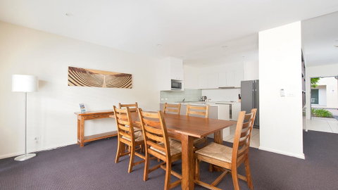 Pacific Blue, Salamander Bay - Rental Cars 24