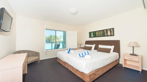 Pacific Blue, Salamander Bay - Rental Cars 32