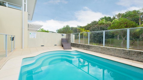 Pacific Blue, Salamander Bay - Rental Cars 25