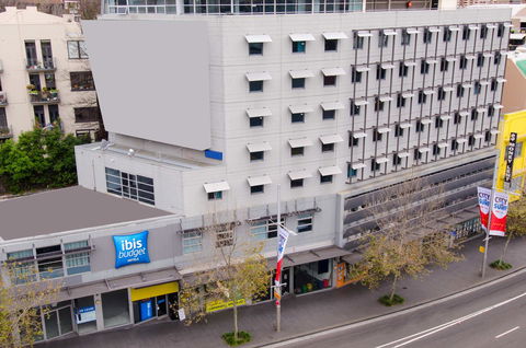 Ibis Budget Sydney East - Rental Cars 0