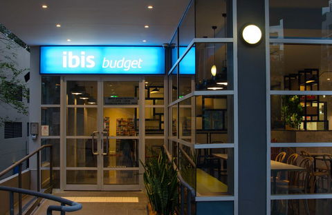 Ibis Budget Sydney East - Rental Cars 3