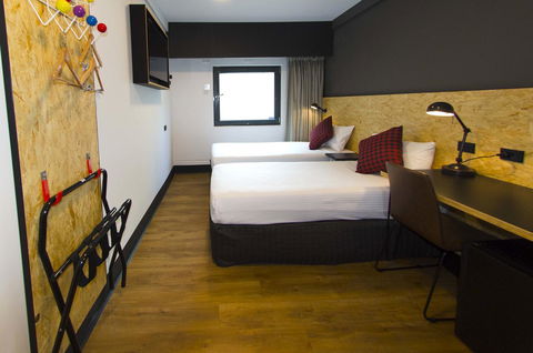 Ibis Budget Sydney East - Rental Cars 25